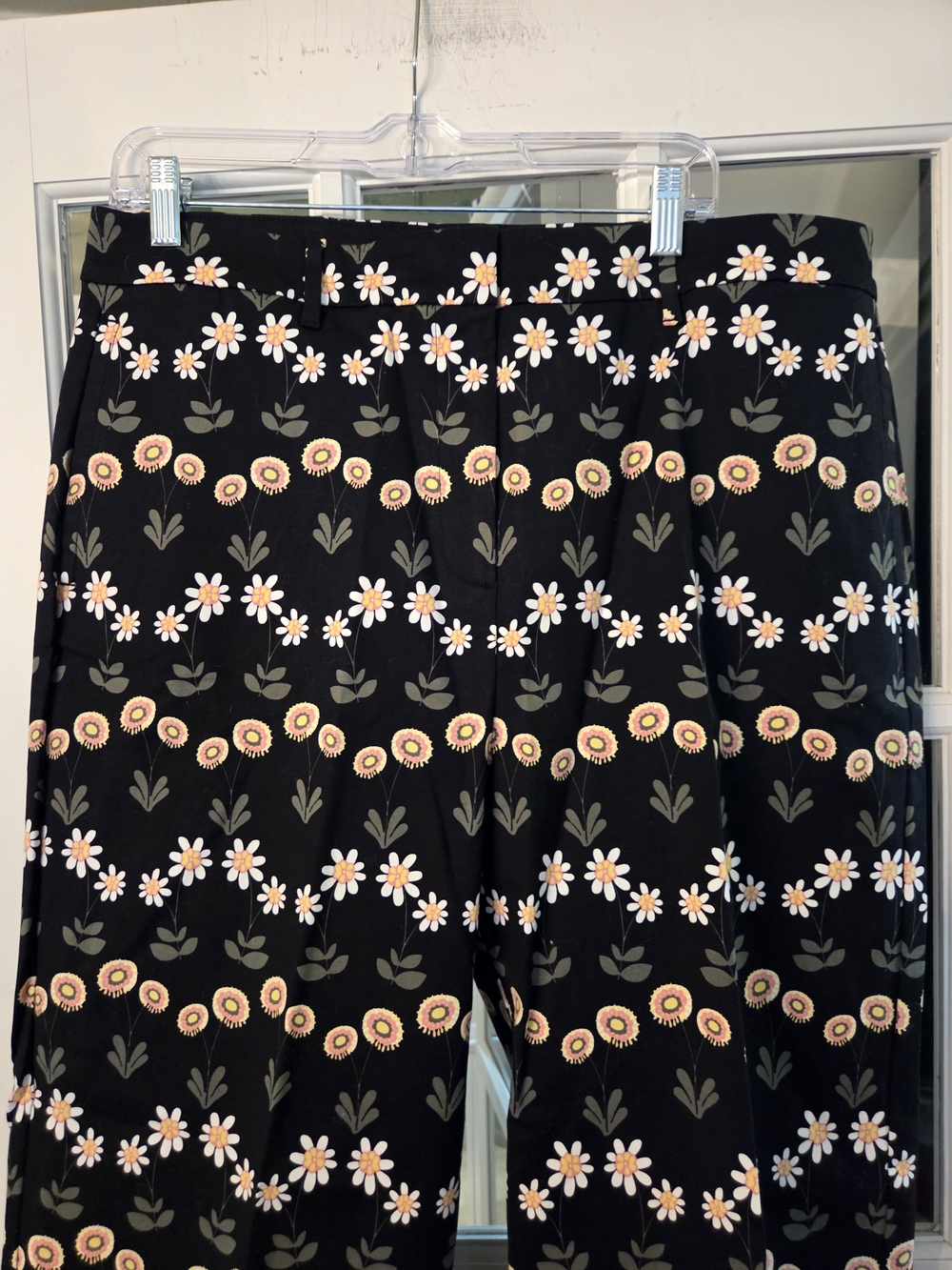 Boden Black Floral Cropped Wide-Leg Pants - Size 14R - Picture 5 of 7